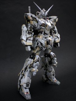 gunjap:  [RRM 8th Exhibition] baba_chop’s MG 1/100 Unicorn Gundam wonderfully detailed!!! Photo Review, WIP, creditshttp://www.gunjap.net/site/?p=281120