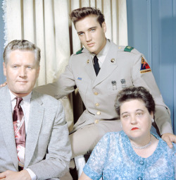 vinceveretts:  Elvis, Vernon and Gladys Presley, June 1958.  