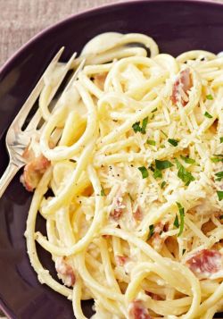 kraftrecipes:  Pasta Carbonara  Bacon, Parmesan and PHILADELPHIA