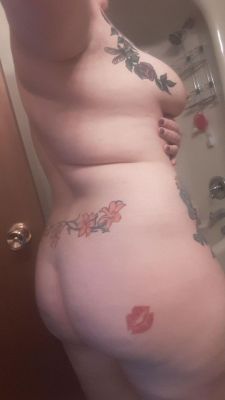 bbw-blondehotwife:  Shower time!!! One of my favorite places to play with my pussy!!! I let the water run over my swollen clit until i cum!!!!  Hot body and super sexy tats&hellip;