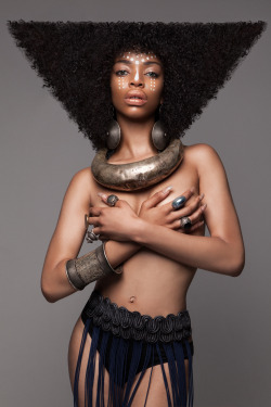 blackmodel:  gaysorry:  wetheurban:   British Hair Awards: Afro Finalist Collection by Luke Nugent When it comes to hairdressing, Lisa Farrall is one of the best in her field. Her collection, Armour, won first place in 3 categories at The Black Hair