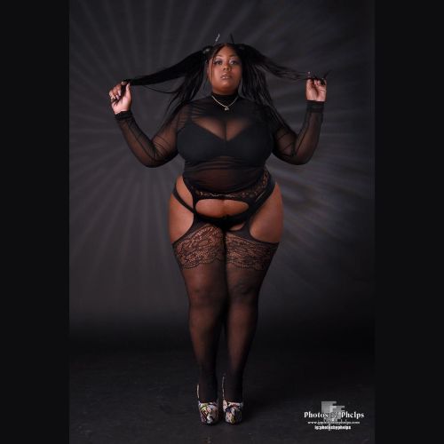 When you know you’re fierce.. @beau.tifullbee  returned to remind everyone with garters and stockings  hair by @gigi_hairstudio  .. nuff said. #fashion #glamour #curves #bbwmodel #kake #over50inches #photosbyphelps #bbwappreciation  #dmvbbw  #heels