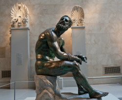 hadrian6:    The Boxer of Quirinal, Hellenistic period late 4th–2nd century BC            http://hadrian6.tumblr.com