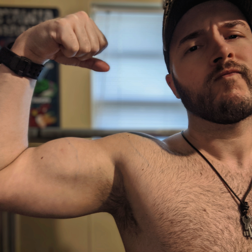 musclevideo:    Marek Kavina (@kavinskyy) 