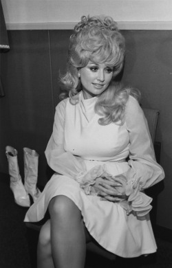 Missemilii:  Dolly Parton 