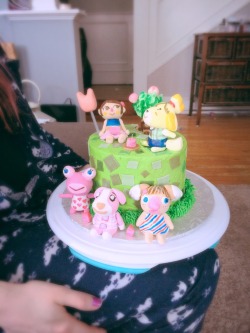 mayorlois:  live-withvi0let:  Oh btw my mom made me an animal crossing cake for my birthday.  THAT is the cutest, HAPPY BIRTHDAY 