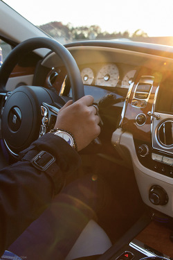 watchanish:  Arnold &amp; Son HM Perpetual Moon on the wrist.Seated in a Rolls Royce Ghost. 