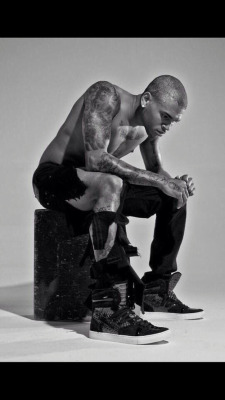 lamarworld:  (PART 4 of 5) singer Chris Brown ass &amp; bulge.
