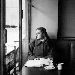 wehadfacesthen:  Jeanne Moreau, Paris, 1949 “Acting deals with very delicate emotions. It is not putting up a mask. Each time an actor acts he does not hide; he exposes himself.”  painted face(s)