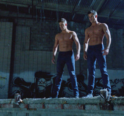 The Carver Twins from Teen Wolf | @maxcarver &amp; @Charlie_Carver | #twins #CarverTwins #shirtless
