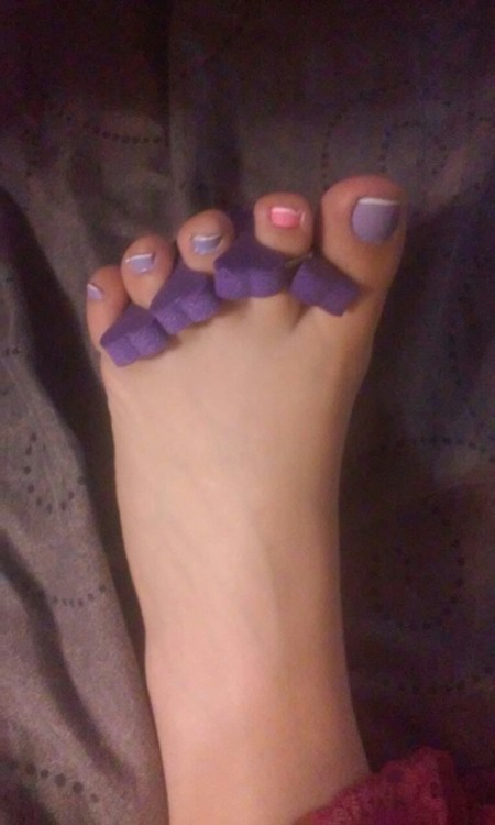 pretty easter toes 