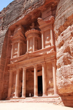 breathtakingdestinations:  Petra - Jordan
