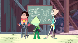 I was rewatching “Back to the Barn” with my little sister and at this part she said “I think Pearl must’ve picked up Steven and put him on the seat, because its so tall but if you look its just the right size if Pearl picked him up”, which