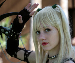 dirty-gamer-girls:  Misa Amane: Close And Personal by P0kyuCheck out http://dirtygamergirls.com for more awesome cosplay(Source: ineskei.deviantart.com)