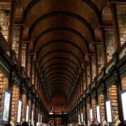 Trinity college library 😍 #trinitycollegelibrary #trinitycollege #booksonbooksonbooks #leighbeetravel #ireland #dublin #latergram