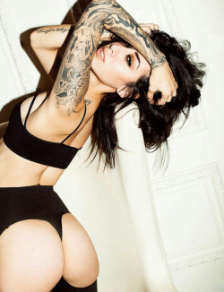 itsallink:  More Hot Tattoo Girls at http://hot-tattoo-girls.blogspot.com