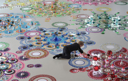 itscolossal:  Kaleidoscopic Floor Installations Made of Mirrors, Crystals and Glass by Suzan Drummen