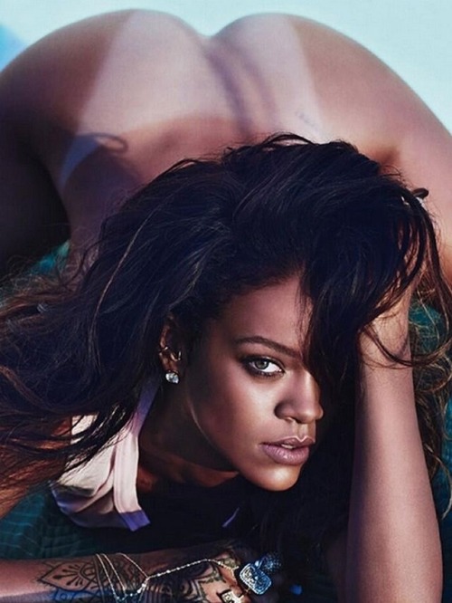 Porn Pics celebrixxxtiez:  Rihanna   See more naked