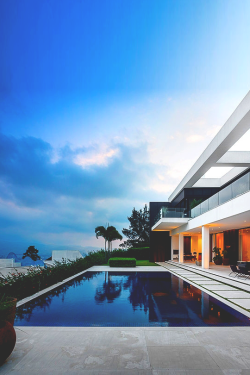 wearevanity:   Jaragua Residence ©   I would love a pool with a view