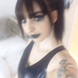 averyconfusingcouple:  I just finished filming my Bimbo Goth video.  FUUUUCK my butthole is sore haha! Can’t wait to get it all edited so I can upload it for you lot. Its gonna be so cute and hot!!!! MV profile 