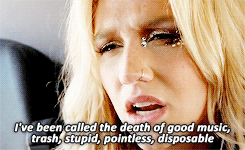 ohitsjustkim:  venipede:  getsby:  koolkidseatgreens:  Well ok Kesha, maybe it’s because you’re an auto tuned peice of shit who shouldn’t be famous, you have no Buisness being in the music industry, it’s not even your music you fuck, someone else