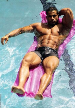 lovetonyposts:  thegaysideofbi:  bbwannab:  That’s one f**king SEXY pool toy!!!    Thegaysideofbi: Fouad Abiad aka Hoss  My dude