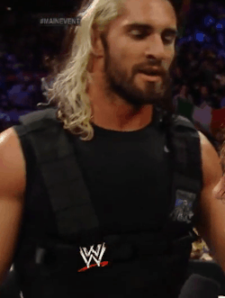 ibelievenlove:  rollins-slays:  Seth Rollins’ new gear is beautiful!   And his new conditioned hair 