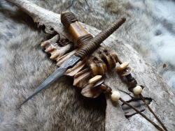 ru-titley-knives:  Sheath for my primitive Neo- tribal kiridashi  . The friction fit sheath was made from a mountain sheep leg bone from Snowdonia National park mountains . Sun bleached then aged brown with potassium permanganate  wrapped with 3 strand