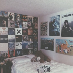 acacia’s bedroom