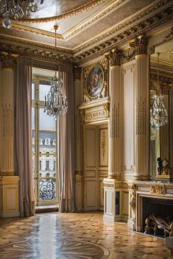 Versaillesadness:  Hotel Baudard De Saint-James, Paris, France.ig: Versaillesadness_