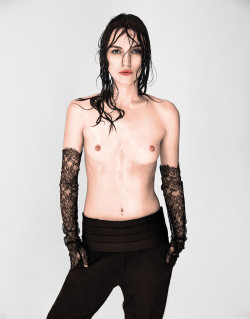 celebhunterextra:  Keira Knightly Topless (with color)  More at Celebrity nudes 