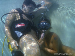 ladydeensarge:  scuba diving anyone?