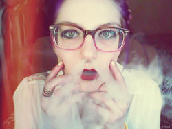 hellohalez0r:  With her wine-stained lips, yeah she’s nothing but trouble,Cold to the touch but she’s warm as a devil.
