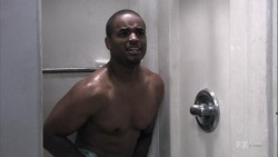 blackmalecelebsnaked:  Black actor Larenz Tate is so fine.  I’d give my pinky toe to see him nude. 