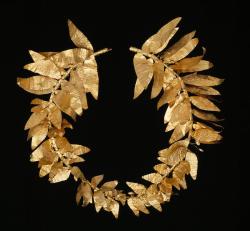ancientpeoples:  Wreath Gold 4th Century BC Greek Source: Dallas Museum of Art 