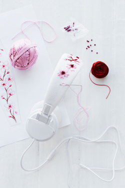 Niftyncrafty:  Embroidered Headphones | How-Tuesday First There Were Cross Stitch