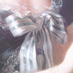 Marie Antoinette Ã  la rose details