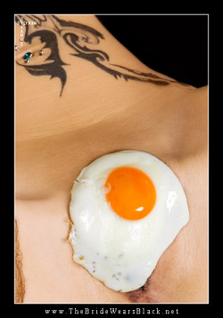 Sex-Food-Or-Food-For-Sex: Hot Enough To Cook An Egg!!!!!!!!!!