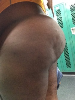 big-booty-kev:  I was cuttin up at the gym today 