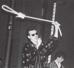 velvetoverground:  The Smiths in concert. 