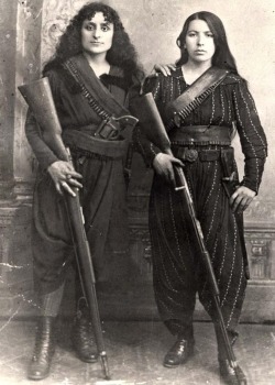 Armenian women, 1895. To the right, Eghisapet Sultanian, great grandmother of musician Derek Sherinian during the 1895 Hamidian massacres, when the Armenians of Zeitun (modern Süleymanlı), fearing the prospect of massacre, took up arms to defend.