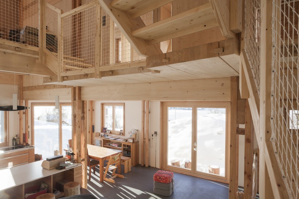 ombuarchitecture:Hut Near the Lac de Joux By Kunik de Morsier architectesvia Archdaily