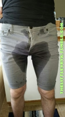 thelittlevryk:  Potty training comes with a lot of wet pants.  I LOVE seeing this beautiful man wet his pants.