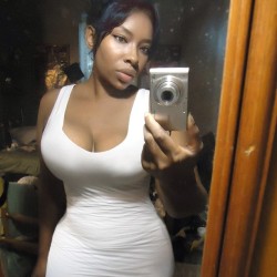 meatgod:  jaiking:  smashbroscentral:  jazziedad:  pervypriest:  blackpantha:  amsoserious:  http://www.postingbadhoes.com/  MarriageMaterial….  Wifey  Devine .. CurvyLicious ♥♥  Who the I NEED TO KNOW who the fuck this is?   Follow me at http://jaiking.t