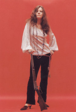 rocknrollhighskool:  Janis Joplin with rifle,