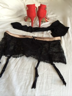 plikespanties: tvhelper:   lookwhatsinmypanties:  plikespanties:  I really went for it yesterday! Started with the red suede heels, then I bought stockings. Shaved my thighs &amp; picked out my combined thong suspender skirt to go with the stockings.