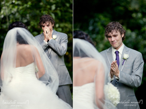 hablemuyrapido:  Me encanta ver las reacciones de los novios al ver llegar a la novia  nunca..