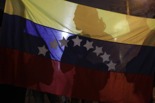 jfsebastian:  Oligarquia Pro-Yankee Neoliberal, o Ciudadanos? Caracas, Venezuela. In Focus @ The Atlantic(1-Reuters/Christian Veron/2-AP Photo/Fernando Llano/3-Reuters/Carlos Jasso/4-Reuters/Tomas Bravo/5-Reuters/Carlos Jasso) 