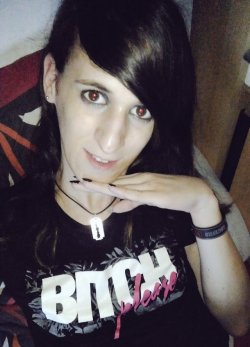 Those demonic eyes :o Bewitched!! &gt;:D #emo #trap #tgirl #rawr https://t.co/kKW7K25uqa