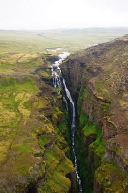 touchdisky:  Waterfall Glymur, Iceland by tarmo888  Subhana´Allah. Nature is just so amazing,I´m in love.  